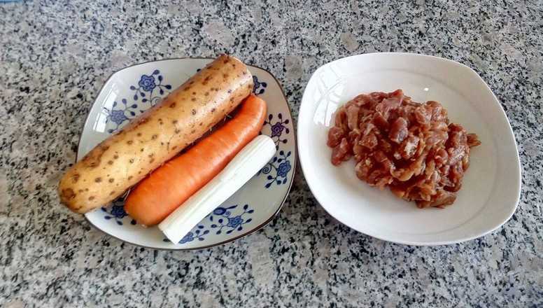 肉炖<a href=/shicai/shucai/ShanYao/index.html target=_blank><u>山药</u></a><a href=/shicai/shucai/HuLuoBo/index.html target=_blank><u>胡<a href=/shicai/shucai/LuoBo/index.html target=_blank><u>萝卜</u></a></u></a>的做法