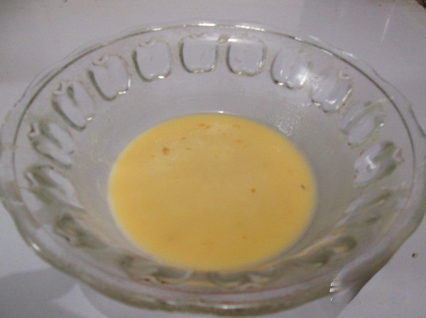 脆皮炸<a href=/shicai/rouqin/JiChi/index.html target=_blank><u>鸡翅</u></a>的做法