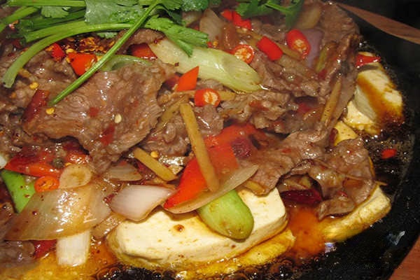 锅巴<a href=/shicai/mimian/DouFu/index.html target=_blank><u>豆腐</u></a>的做法