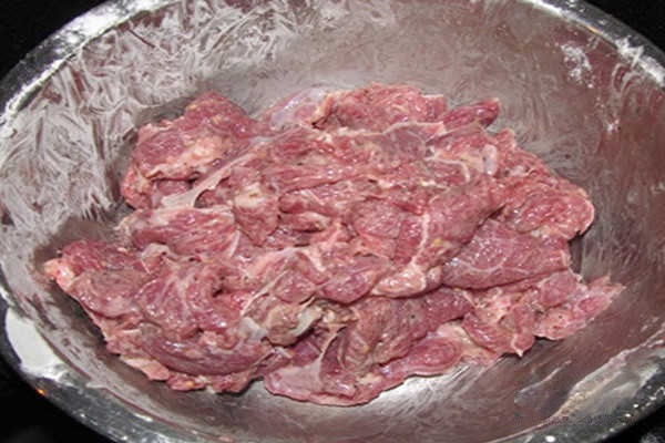 锅巴<a href=/shicai/mimian/DouFu/index.html target=_blank><u>豆腐</u></a>的做法
