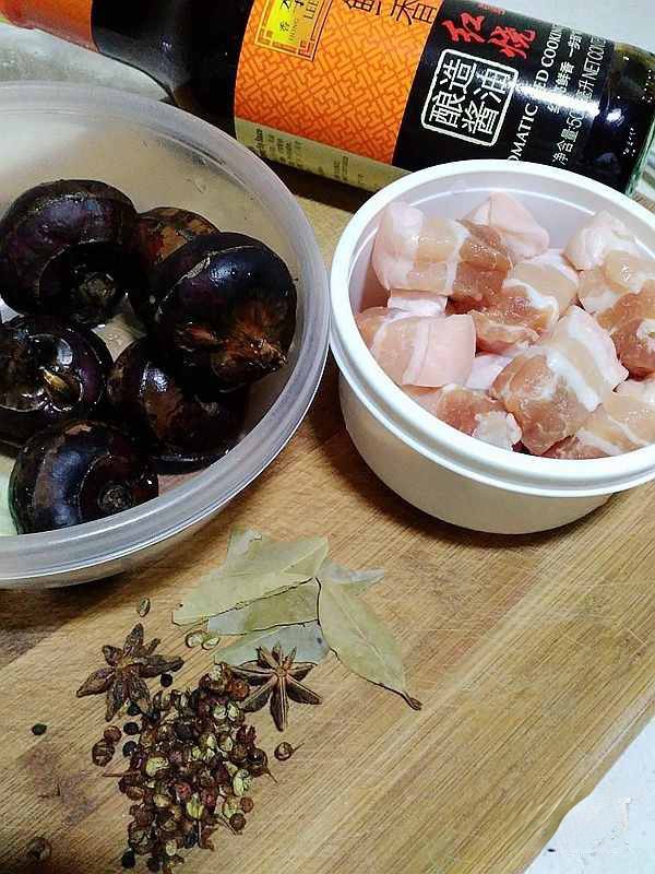 马蹄红烧肉的做法