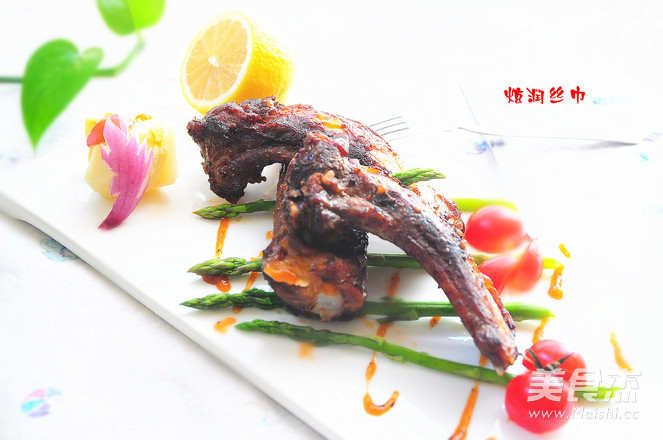 芝加哥黑椒烤<a href=/shicai/rouqin/NiuPai/index.html target=_blank><u>牛排</u></a>的做法