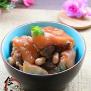花生煲猪手的做法