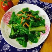 荷兰豆西兰花双拼的做法