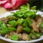 瘦肉酸菜煮豆角