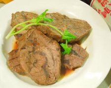 酱烧牛腱的家常做法图解