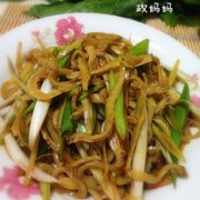 葱拌小银鱼的做法