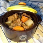 牛肉炖萝卜的做法