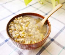 【薏米绿豆粥的功效】薏米绿豆粥的功效与作用