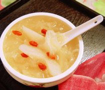 【银耳的功效】银耳的功效与作用_银耳的作用_银耳的营养价值