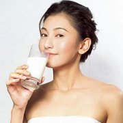 【女人喝豆浆的好处】女人喝豆浆的好处和坏处