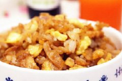 酱油炒饭的家常做法