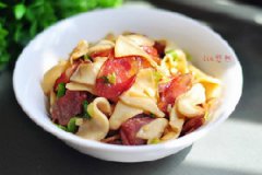 杏鲍菇炒腊肠的家常做法
