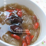 红枣枸杞银耳羹的做法