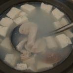砂锅版花蛤豆腐汤的做法
