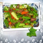 西芹炒小牛肉