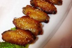 在家做奥尔良鸡翅的6个步骤