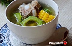苦瓜汤的做法大全_苦瓜汤怎么做好吃?