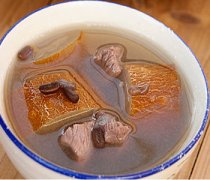 【老黄瓜瘦肉汤】老黄瓜瘦肉汤的做法_老黄瓜瘦肉汤的营养价值_老黄瓜