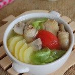 鸡肉蔬菜汤的做法